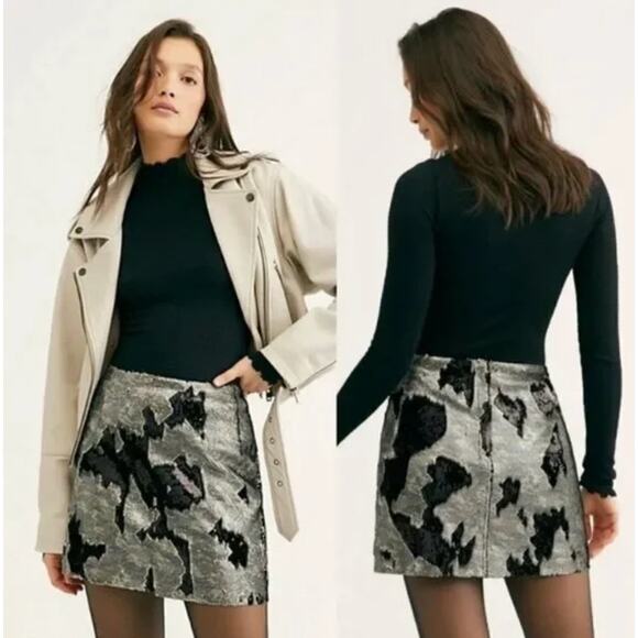 FREE PeopleFP One Camo Reversable Sequin Mini Skirt Silver black Size 2